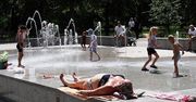 Na upały fontanna. Łodzianie kochają fontanny i szukają w nich ochłody