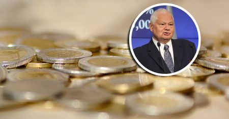 Złoty umocnił się w trakcie przemówienia prezesa NBP. Dolar i euro potaniały