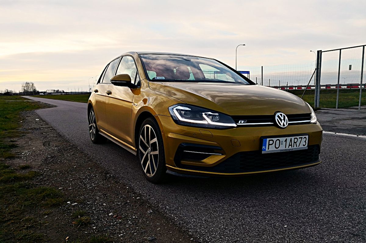 Test systemów wspomagających kierowcę w nowym Volkswagenie Golfie