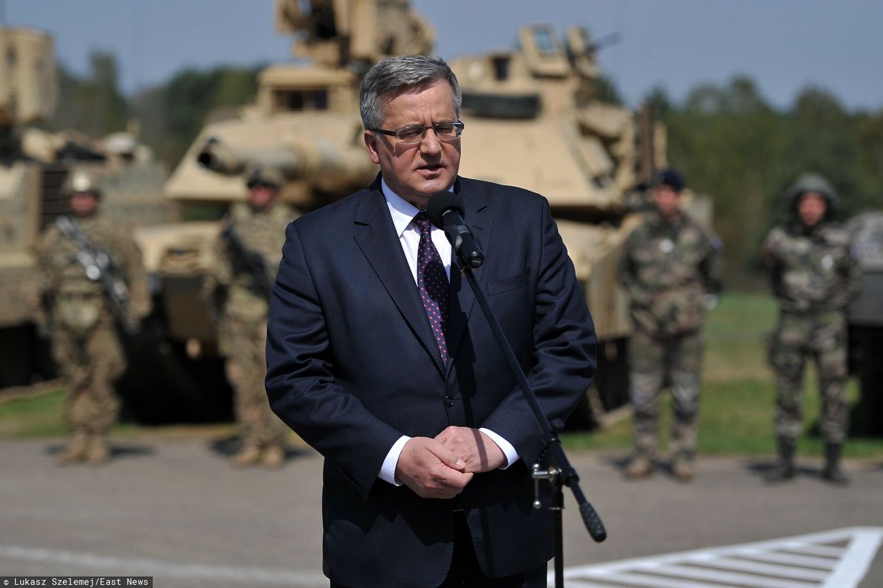 Białoruś. Były prezydent Bronisław Komorowski oczekuje sankcji ze strony UE i USA