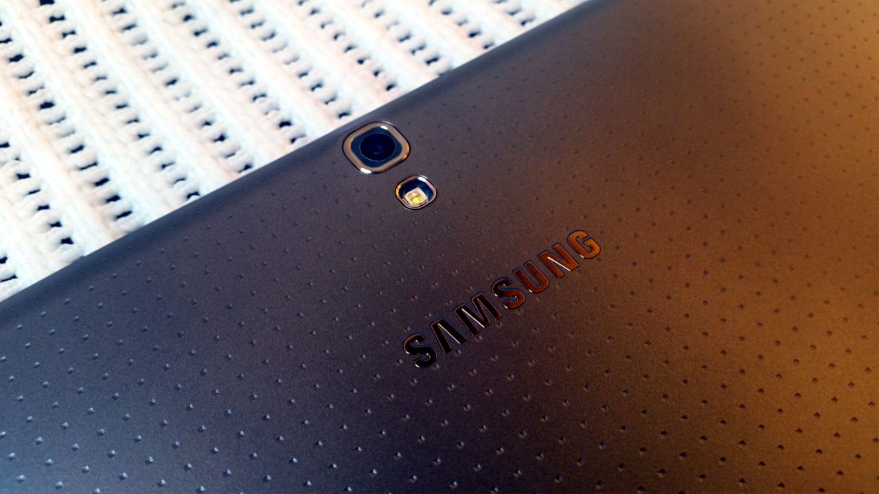 Samsung Galaxy Tab S 10.5 - wygląd, wykonanie i etui Book Cover 2
