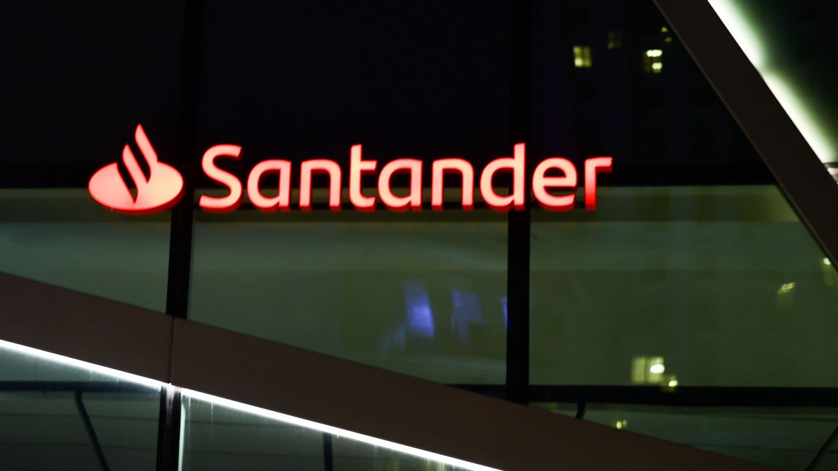 Santander logo is seen in Warsaw, Poland on January 13, 2024. (Photo by Jakub Porzycki/NurPhoto via Getty Images)