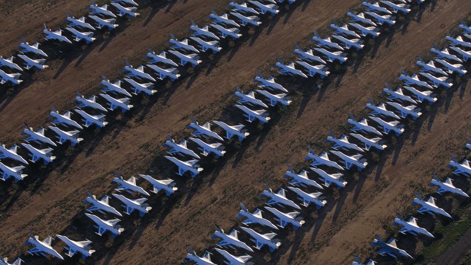 F-16 w w bazie sił powietrznych Davis Monthan w Tucson w Arizonie - zdjęcie ilustracyjne