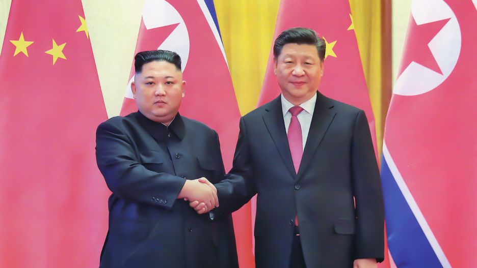 Przywódca Korei Północnej Kim Dzong Un i prezydent Chin XI Jinping