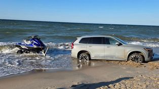 Wjechał SUV-em na plażę w Gąskach. "Całkowicie poza kontrolą"