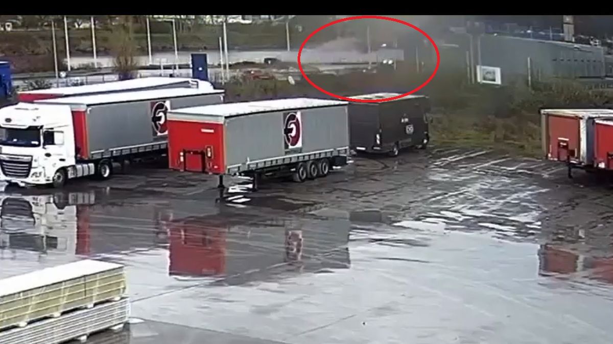 Widać, że auto poruszało się bardzo szybko