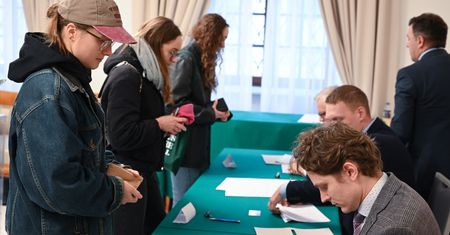 Wybory prezydenckie 2025 za granicą. Jaki dokument wziąć na wybory?
