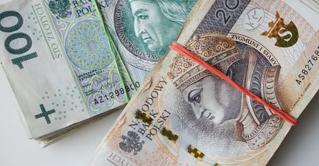 Prawie 7 tys. zł brutto. To irytuje Polaków. "Gdzie tak płacą?"