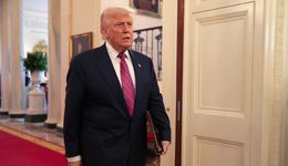 Rząd w USA zamknięty. Ambasada w Polsce tłumaczy, co z wizami