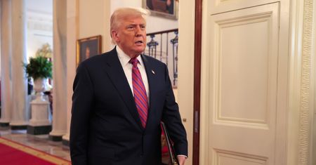 Rząd w USA zamknięty. Ambasada w Polsce tłumaczy, co z wizami