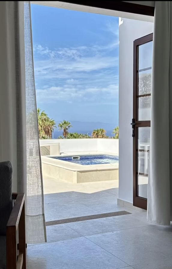 Apartament lidera Pectus i jego żony na Teneryfie