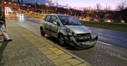 Lublin: Przed skrzyżowaniem wjechał w dwa auta. Jeden z uczestników odjechał