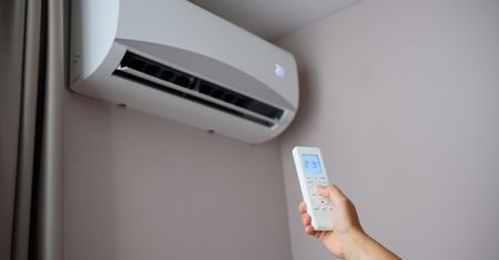 Ile kosztuje założenie klimatyzacji? Przez ten błąd możesz zapłacić więcej