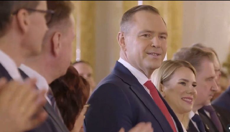 Karol Nawrocki odebrał zaświadczenie od PKW 