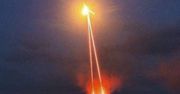 Gepard vs. irański dron w nocy. Strzały wyglądają jak broń laserowa