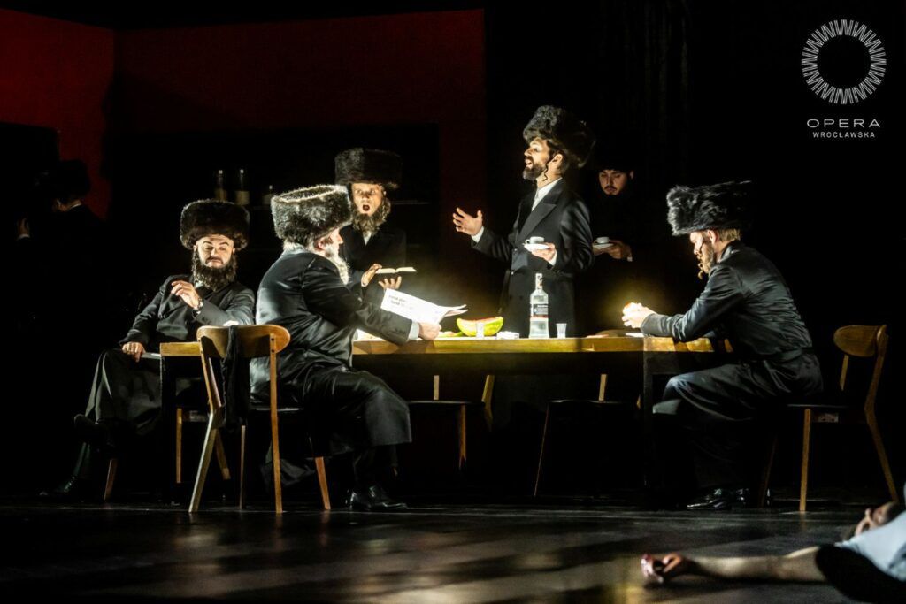 „Salome” w Operze Wrocławskiej. Scena zbiorowa © Karparti&Zarewicz