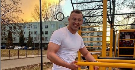 Zwycięzca "Love Island" zadebiutuje w MMA. Podpisał umowę ze znaną organizacją