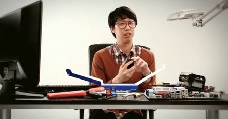 Nokia N8 - "oficjalne" rozpakowanie [wideo]