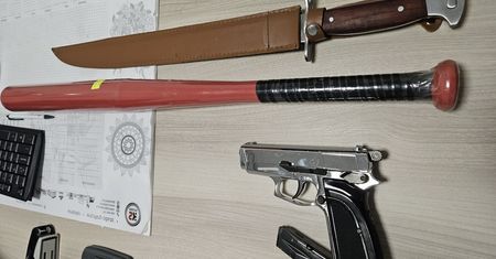 Sensacyjna akcja w Pile: 41-latek z narkotykami i bronią w rękach policji!