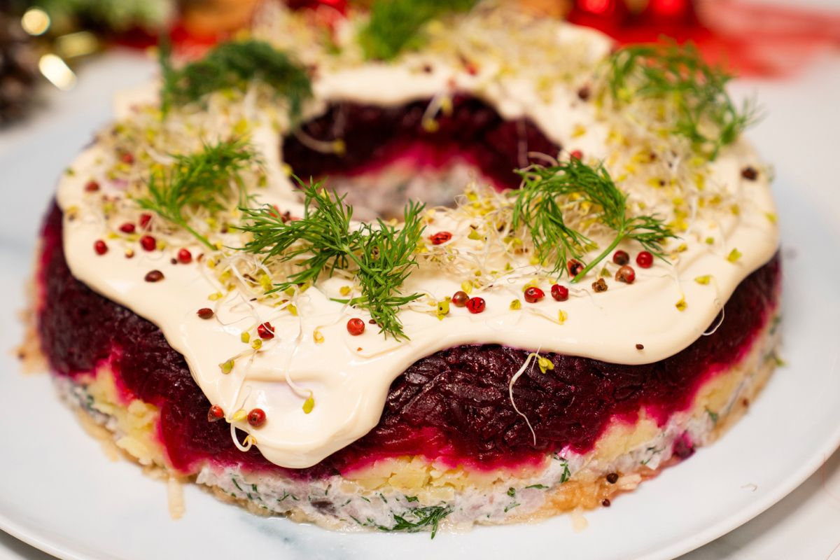 Tak podaję świąteczne śledzie. Nie dość, że smaczne, to jeszcze pięknie wyglądają na stole