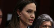 Angelina Jolie wspomina wizytę w Ukrainie. "Mała dziewczynka pokazała mi "wyjątkowy kamień". W rzeczywistości był FRAGMENTEM BOMBY"