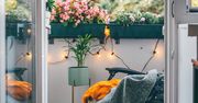 Balkon jak z katalogu. 7 prostych trików na szybką, wiosenną metamorfozę