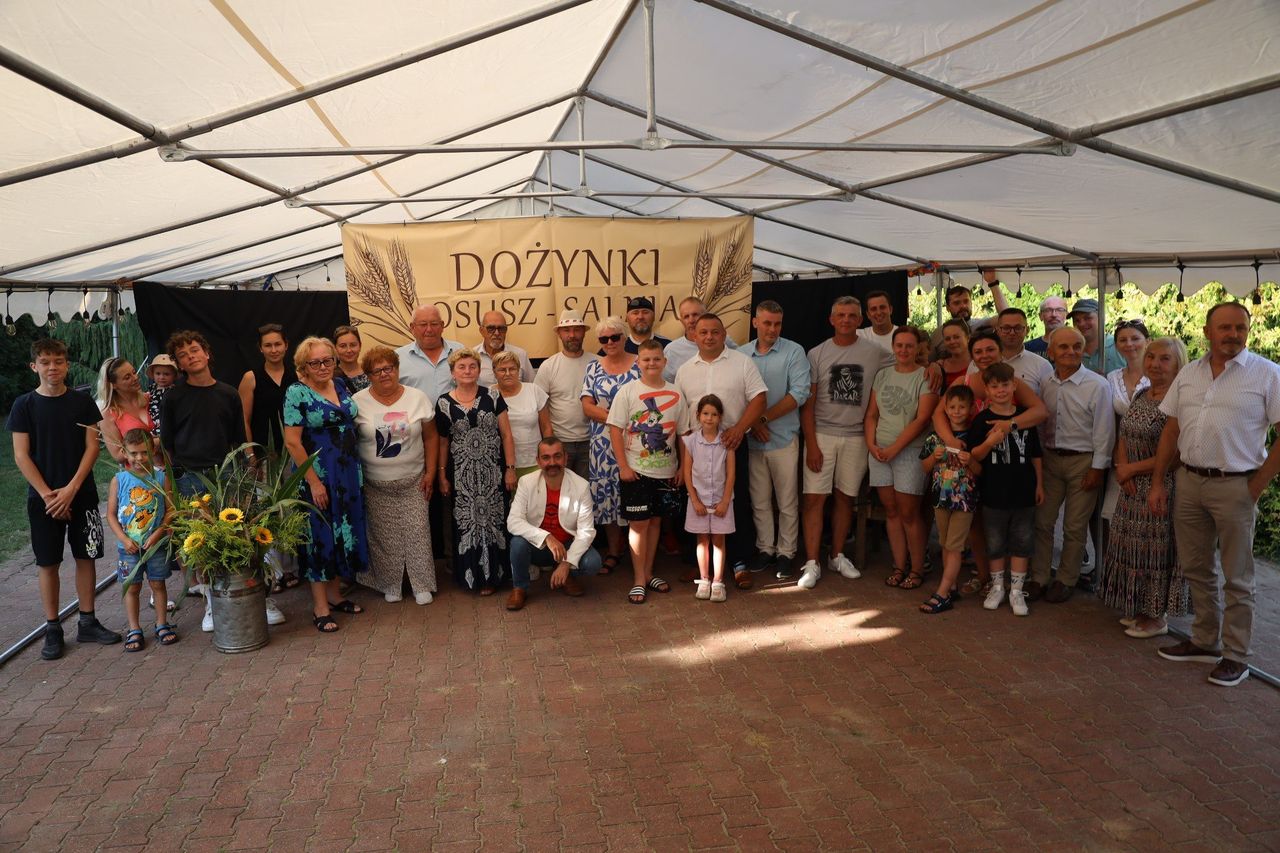 Osusz-Salnia: Dożynki wiejskie. Wspólna integracja z okazji zakończenia żniw