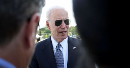 Koronawirus z laboratorium czy od zwierząt? Biden wydał rozkaz służbom