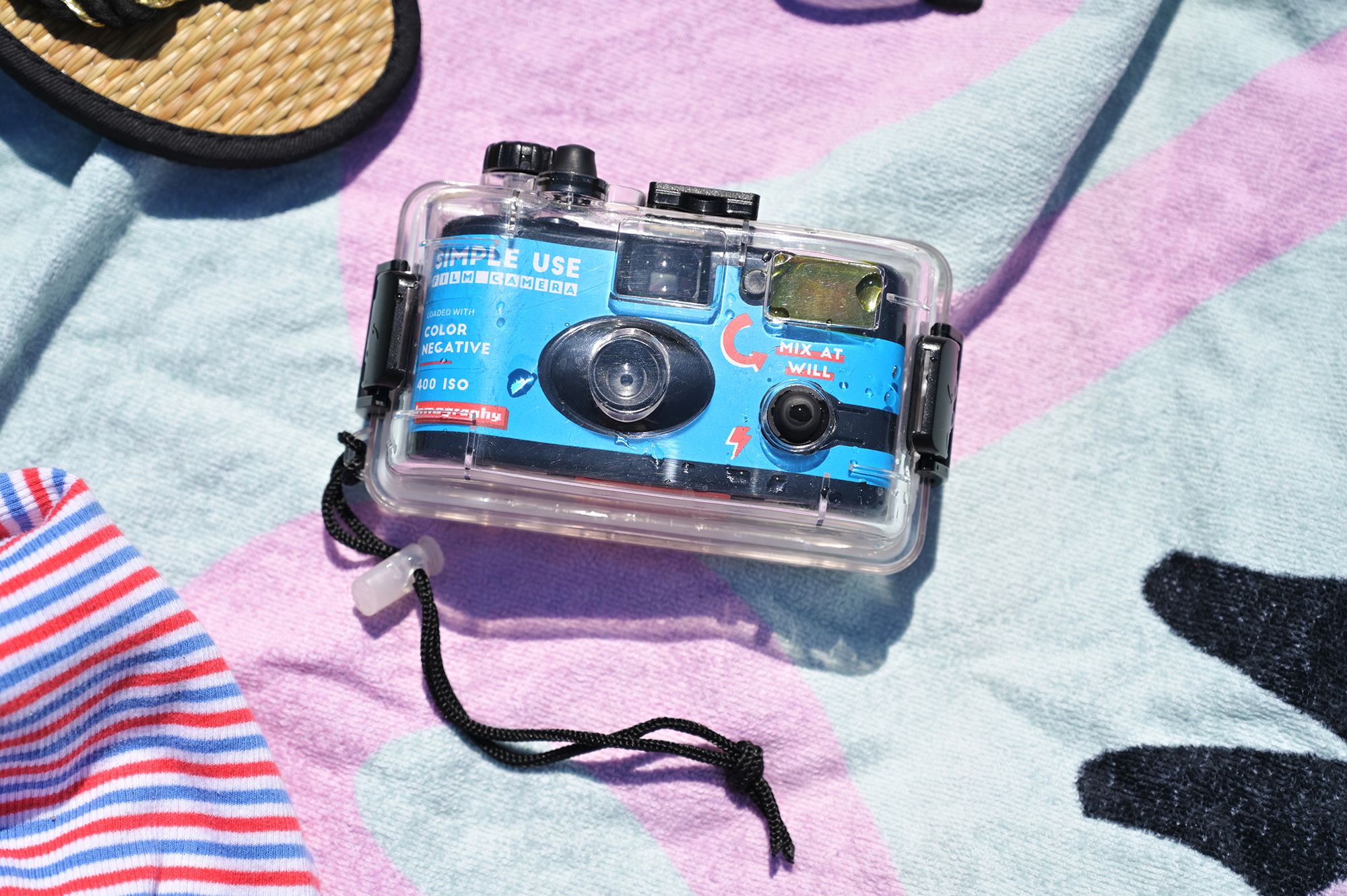 Lomography Analogue Aqua – hipsterski kompakt na film w obudowie wodoodpornej 3