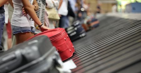 Kto ma w planach urlop, niech nie czeka. Można uciec przed inflacją