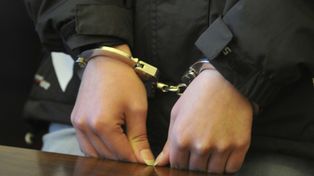 Zatrzymali 19-latka w czasie odbioru pieniędzy od oszukanej seniorki