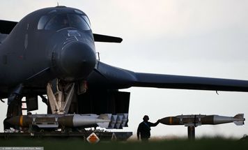 "NYT": Iran planował atak. USA wycofują bombowce z Europy