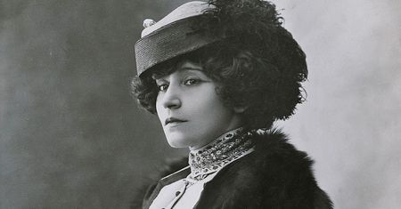 Colette pisała, mąż podpisywał. Tak zaczynała sławna autorka