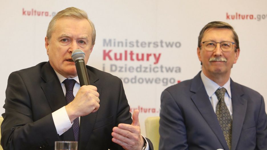 Instytut Dziedzictwa Myśli Narodowej na czele z prof. Janem Żarynem był "oczkiem w głowie" b.ministra kultury Piotra Glińskiego