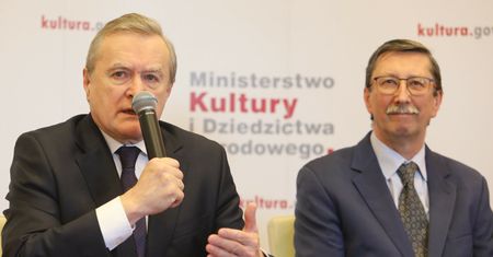 Zarządzenie Glińskiego. Przed odejściem z resortu ogromna kasa na Fundusz Patriotyczny