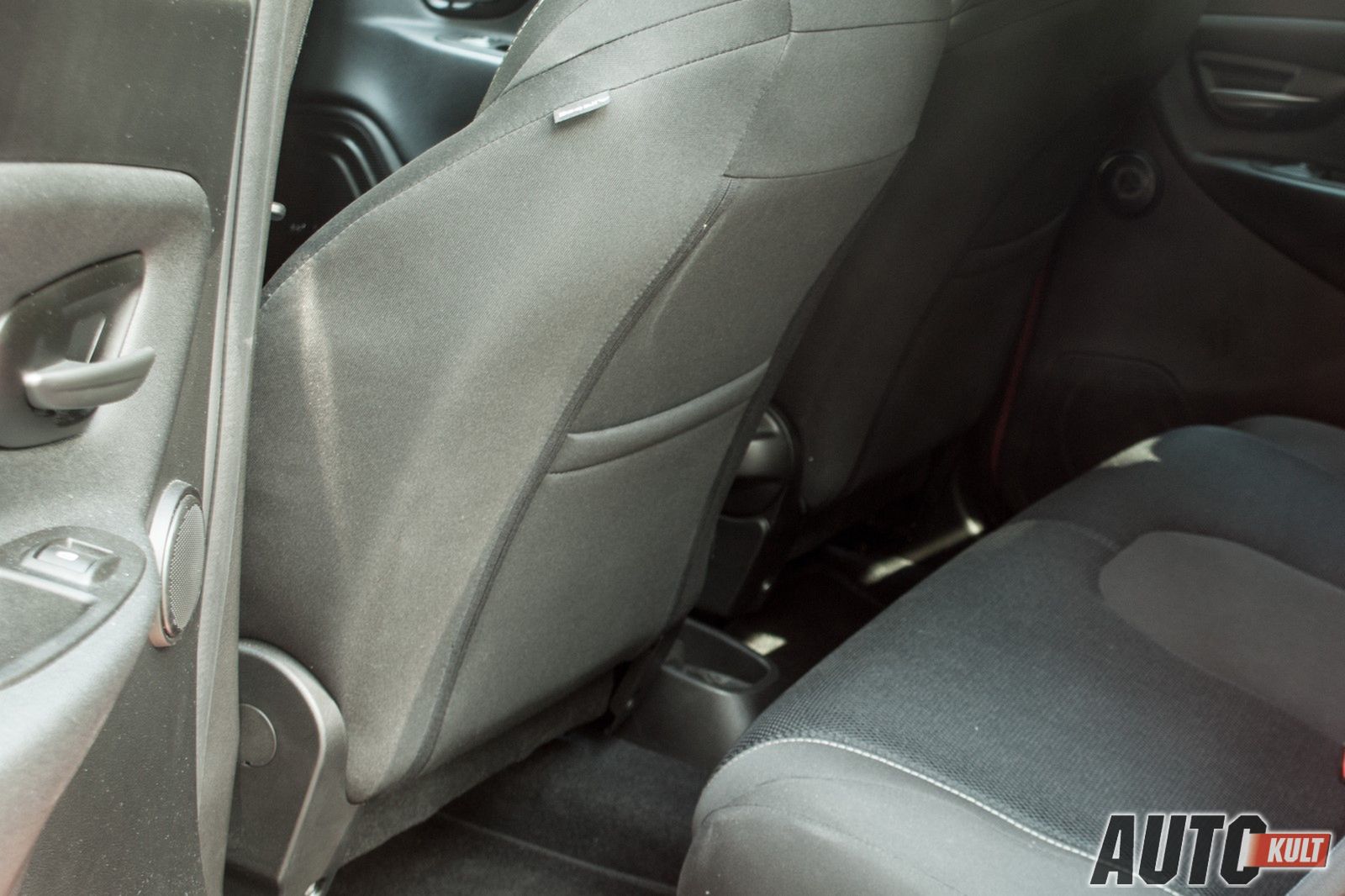 Lancia Ypsilon S 1,2 Momo Design - test [galeria] 8