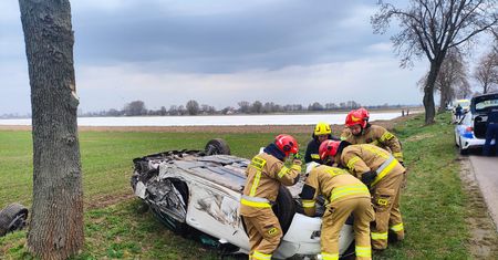 Troje dzieci w szpitalu. Zdjęcia z miejsca wypadku przerażają