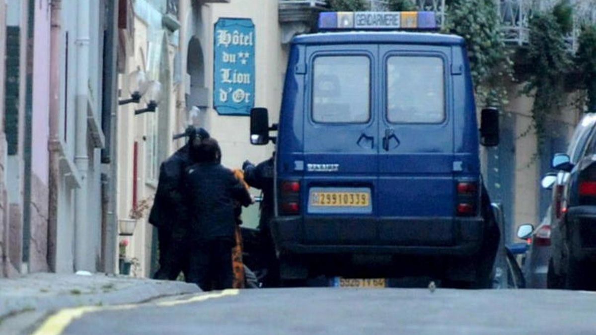 Francuska policja, zdjęcie ilustracyjne