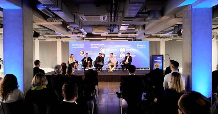 Koniec ery cyfrowego wynajmu: Czy polski biznes stać na brak własnej technologii AI? | East x West Forum 2026