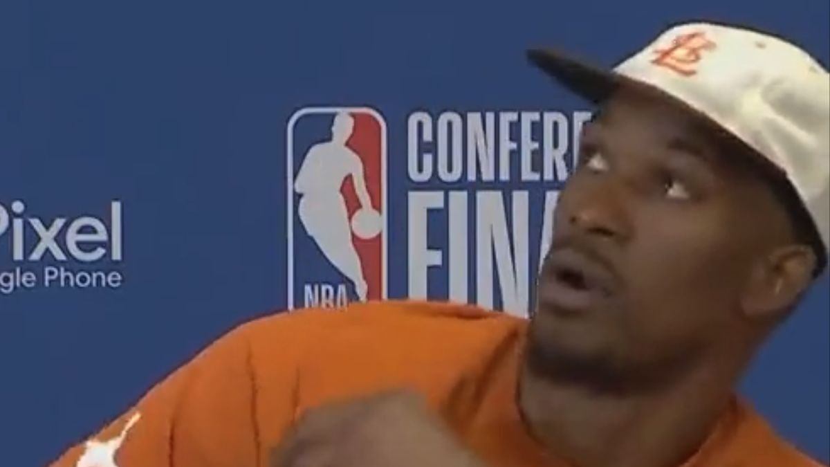 Jimmy Butler podczas konferencji prasowej