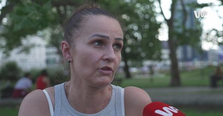 Betonoza bucha żarem. Niemal 60 stopni na ławce w Warszawie