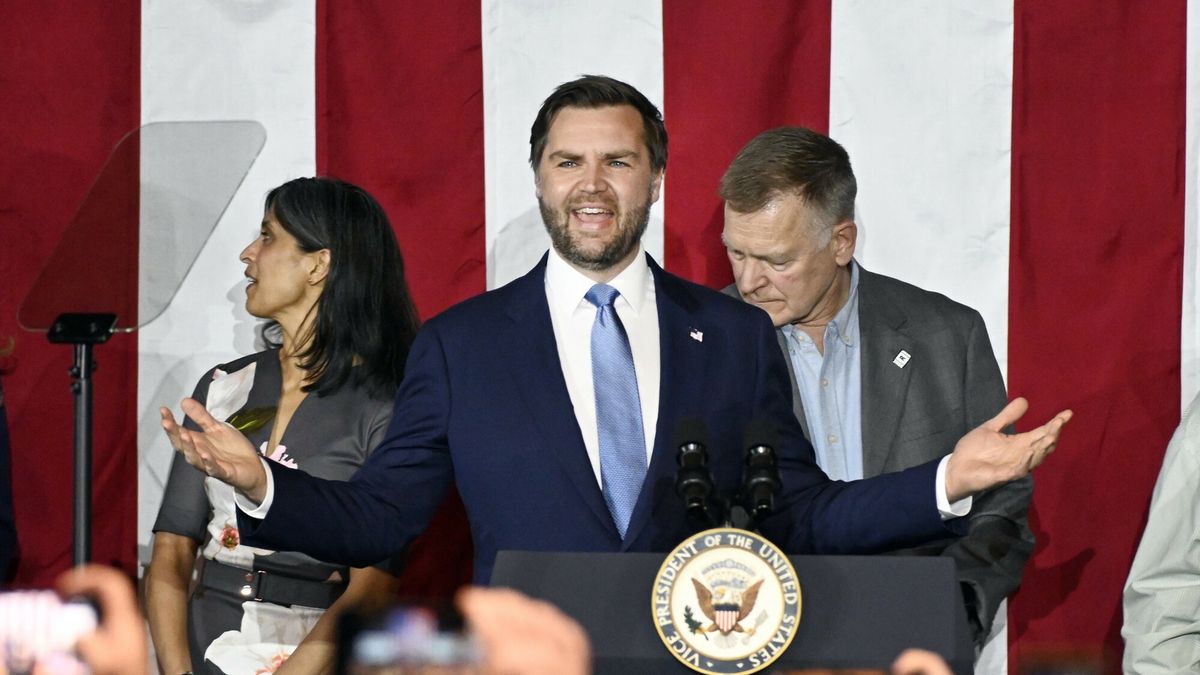 Temporary
Vice President JD Vance, center, speaks at a rally about "America's industrial resurgence," Friday, March 14, 2025, at Vantage Plastics in Bay City, Mich. (AP Photo/Jose Juarez)
Jose Juarez