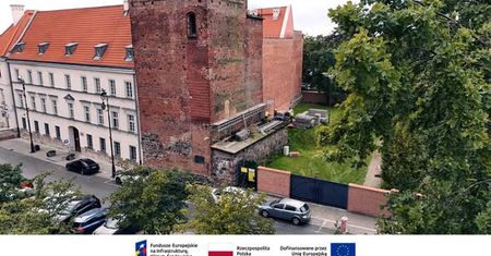 Wieża Zegarowa w Płocku przejdzie renowację. Rozpoczęły się pierwsze prace