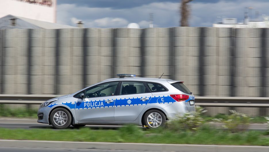 policja, police, samochód, car, policyjny, hase, szybki, fast, miejski, urban, ulica, street, ruch, traffic, ights, miasto, ity, pojazd, ehicle, transport, ransportation, aw enforcement