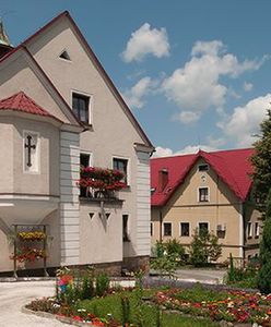 Koronawirus. Placówki zakonne na Dolnym Śląsku zaatakowane przez COVID-19. To największe ognisko zakażeń