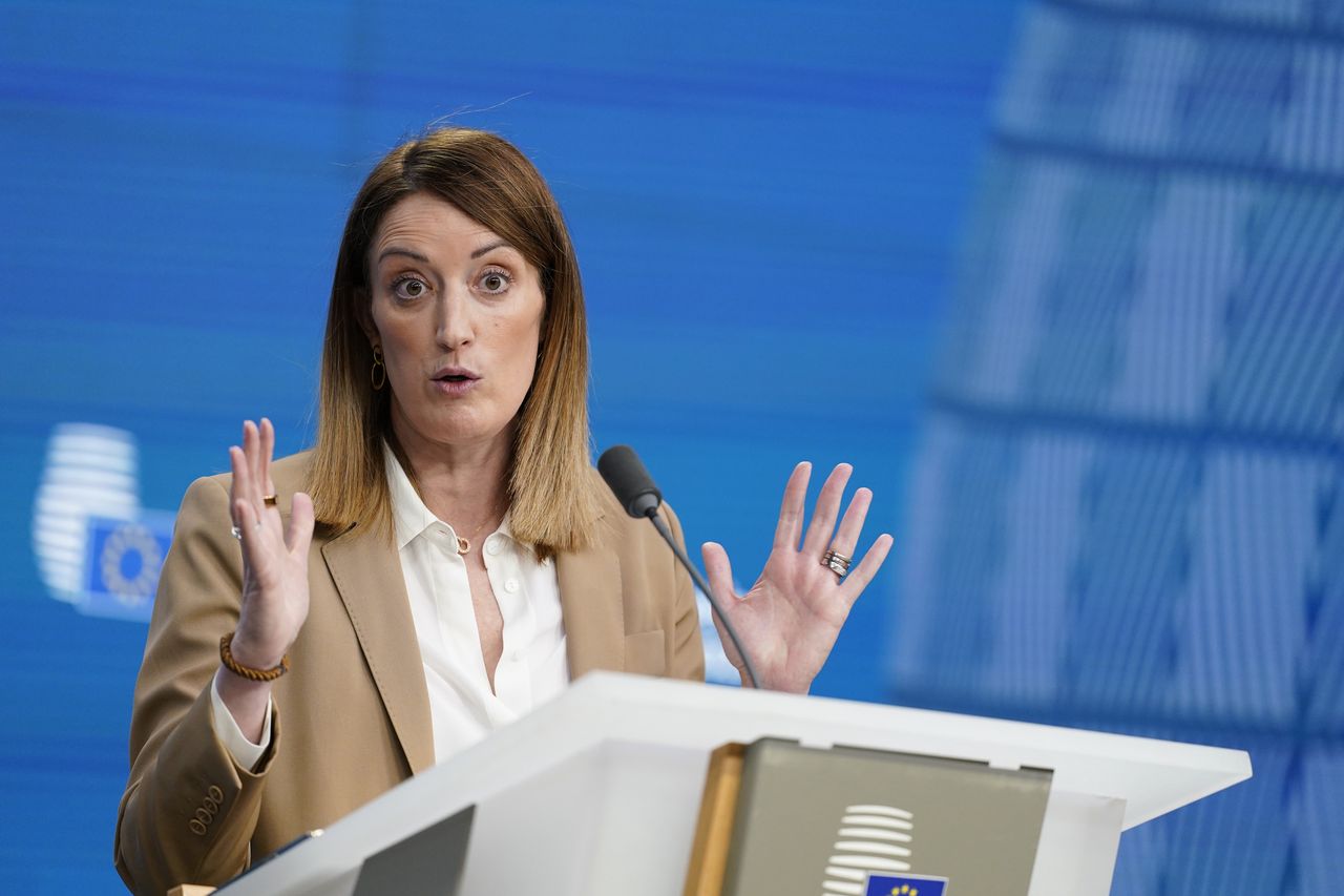 EU extends deadline for car emissions to 2027 amid pressure