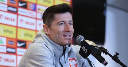"Robert Lewandowski" w serialu Disneya. Nie strzela goli, tylko handluje bronią