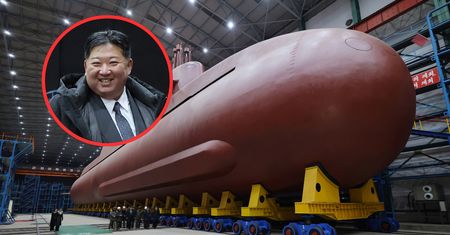 Kim pochwalił się okrętem. W budowie mogła pomóc Rosja