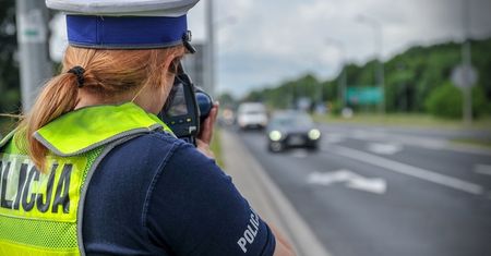 Strzelno: Pędził ponad 120 km/h w terenie zabudowanym