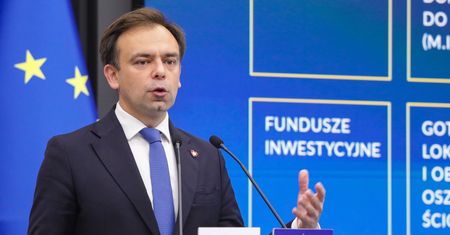 Miała być zmiana podatku Belki. Minister zaskoczył. Spora kwota oszczędności wolna od podatku